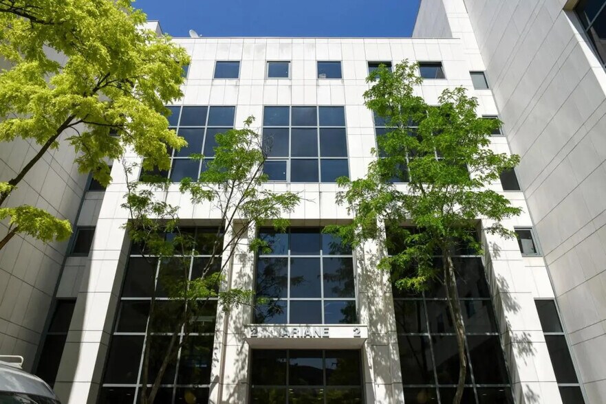 2 Rue Jacques Daguerre, Rueil-Malmaison à louer - Photo du bâtiment - Image 2 de 15