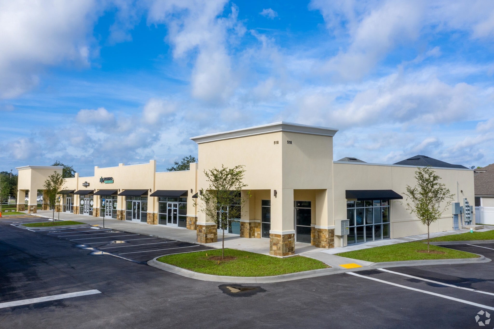 518 Hollyberry Ln, Orange Park, FL for lease Primary Photo- Image 1 of 23