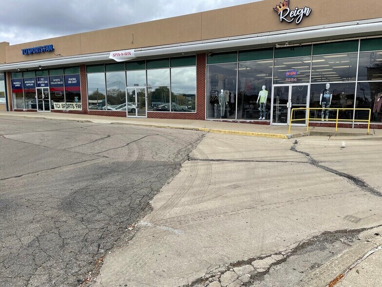 3950-3964 Linden Ave, Dayton, OH à vendre - Photo du bâtiment - Image 2 de 5