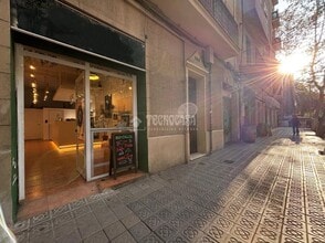 Retail in Barcelona, Barcelona for lease Interior Photo- Image 2 of 9