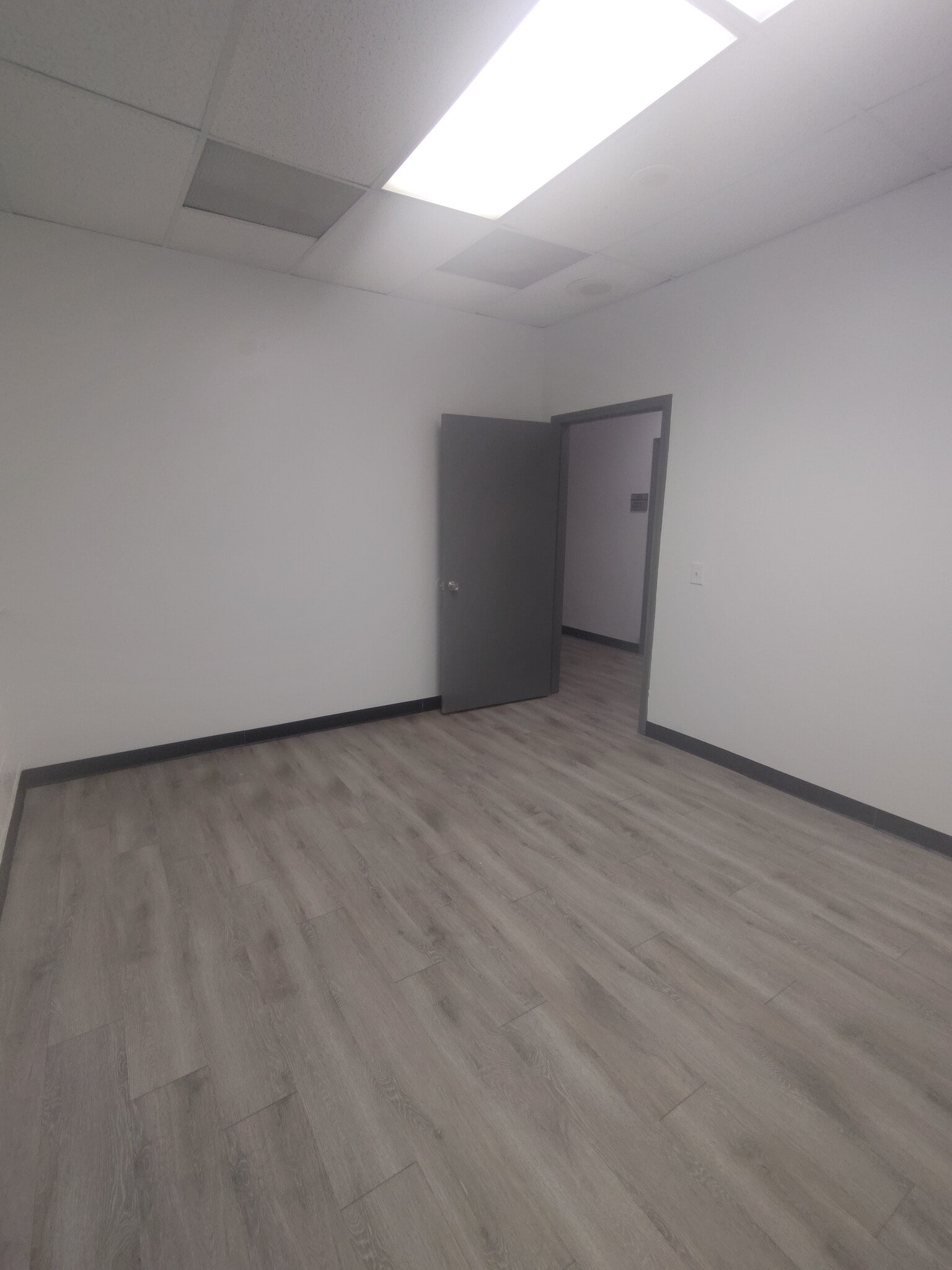 3455 N Desert Dr, East Point, GA for lease Interior Photo- Image 1 of 3