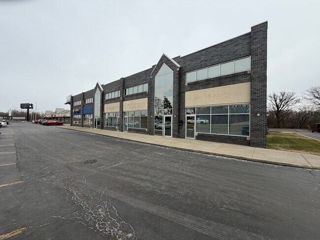 More details for 401 E North Ave, Villa Park, IL - Office/Retail for Lease