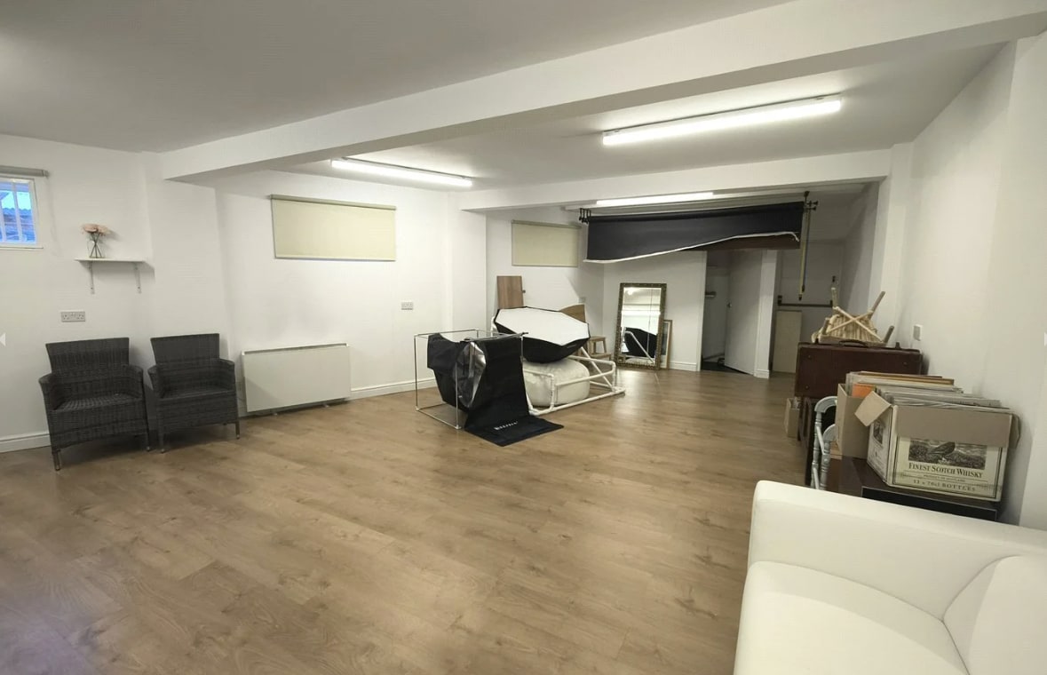 Sandy Ln, Stourport On Severn for lease Interior Photo- Image 1 of 7