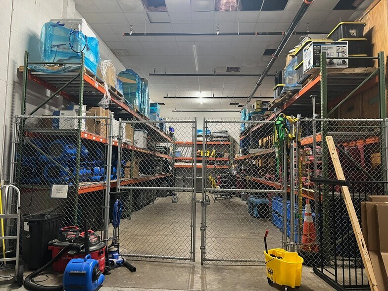 26 Industrial Park Dr, Waldorf, MD à vendre - Photo du bâtiment - Image 2 de 19