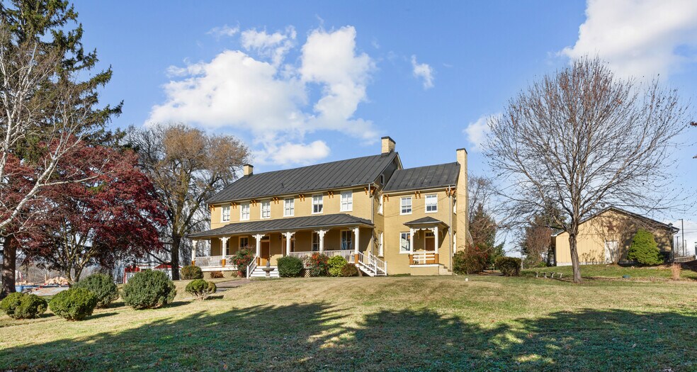 120 Water St, New Windsor, MD à vendre - Photo du bâtiment - Image 3 de 20