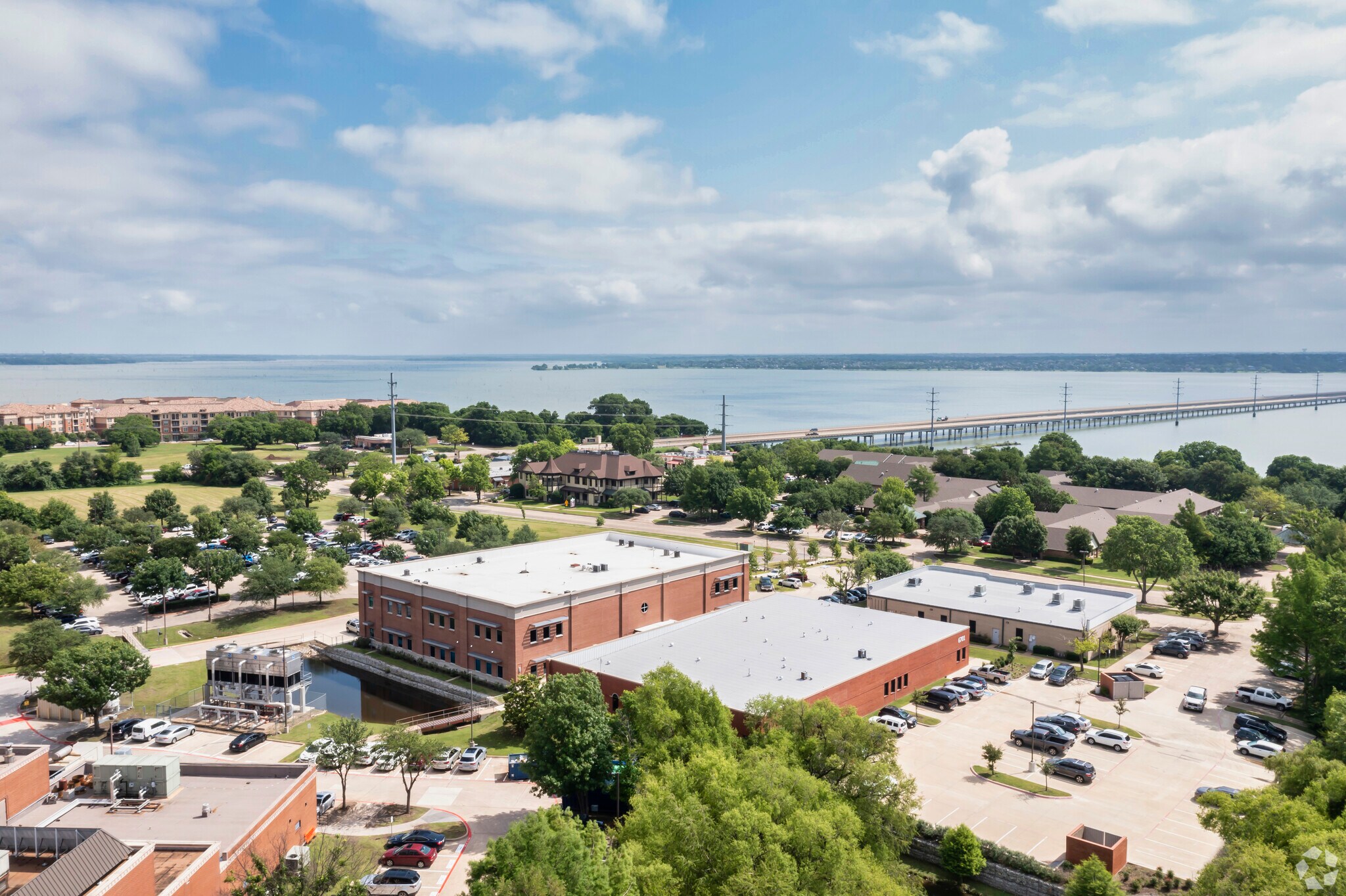 6705 Heritage Pkwy, Rockwall, TX for lease Building Photo- Image 1 of 17
