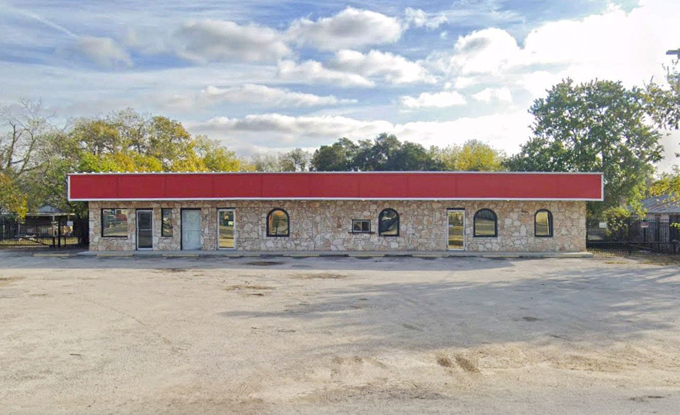 S 2162 S WW White Rd, San Antonio, TX for sale Interior Photo- Image 1 of 47