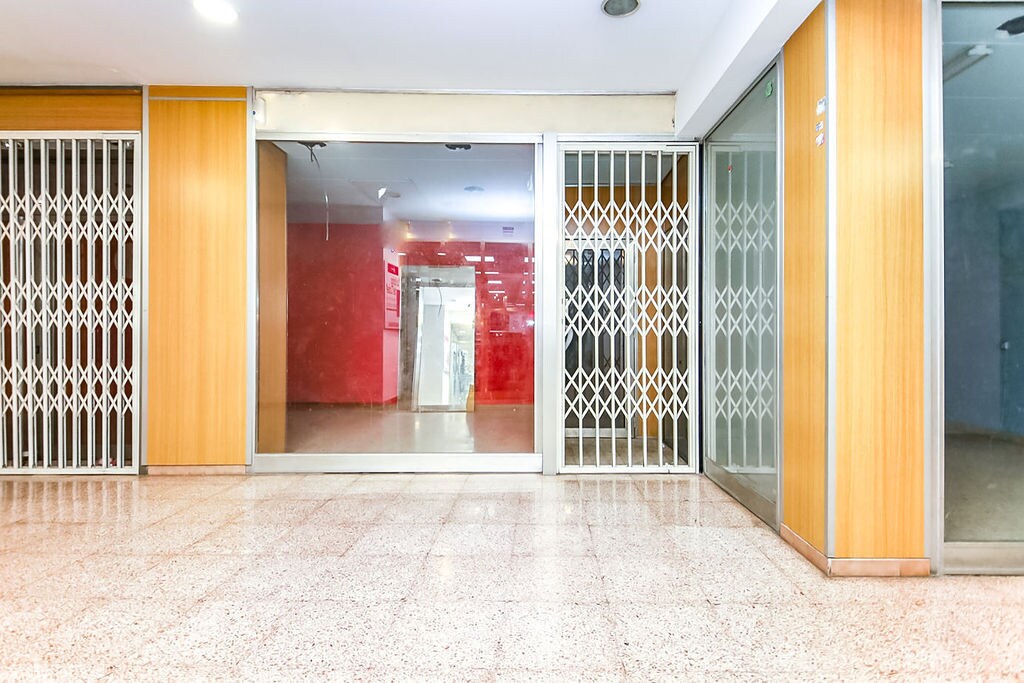 Reus, TAR 43201 - - - Interior Photo - Image 2 of 16