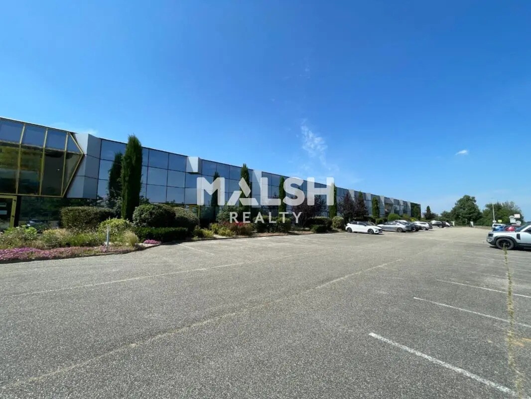 Bureau dans Taluyers à louer Photo du bâtiment- Image 1 de 8