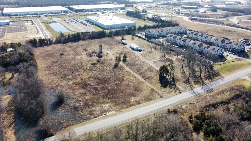 2917 Elam rd, Murfreesboro, TN à vendre - Photo du bâtiment - Image 2 de 4