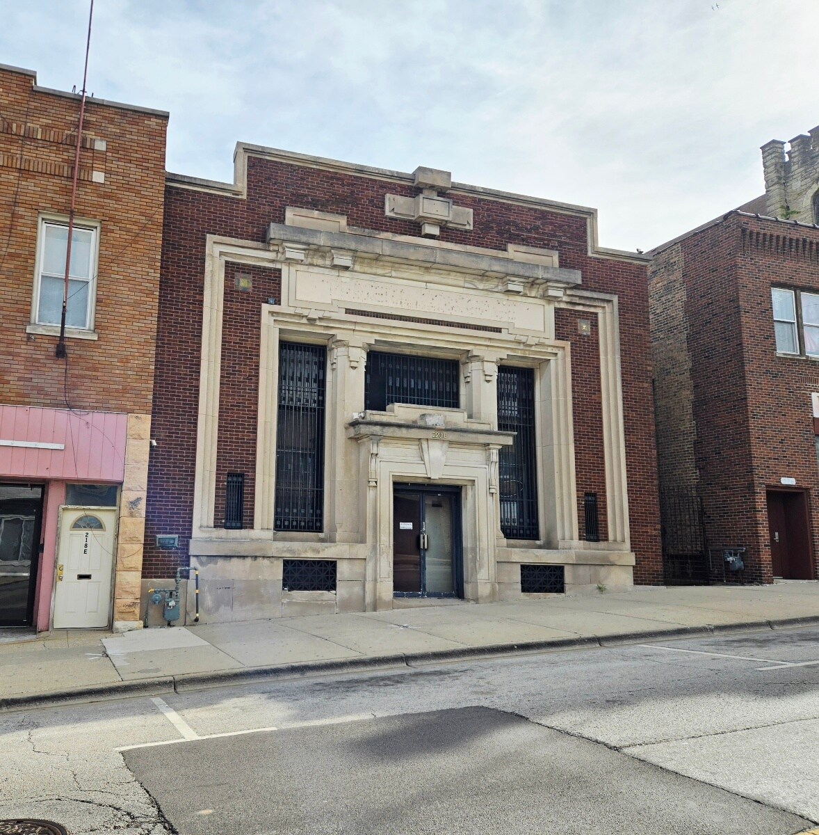220 E Galena Blvd, Aurora, IL for sale Building Photo- Image 1 of 35