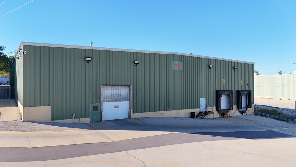 680 E John St, Markesan, WI à vendre - Photo du bâtiment - Image 2 de 18