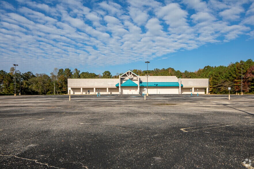 2120 HWY 19 N, Meridian, MS à vendre - Photo du bâtiment - Image 3 de 15