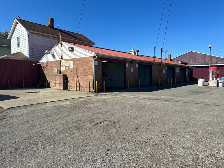 3220 33rd Rd, New Brighton, PA à vendre - Photo du bâtiment - Image 2 de 27