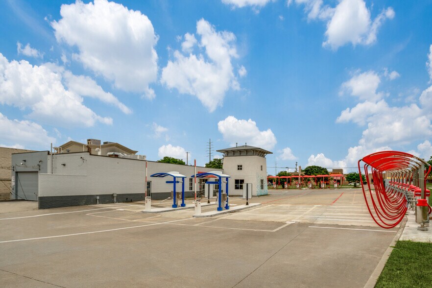 115 W Belt Line Rd, Cedar Hill, TX à vendre - Photo du bâtiment - Image 2 de 16