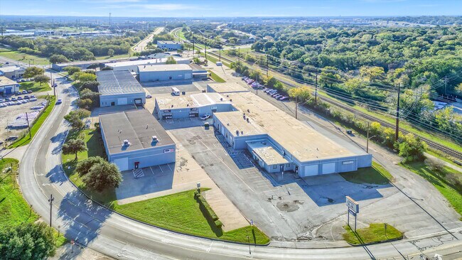 More details for 1716 Shady Oaks Dr, Denton, TX - Industrial for Lease