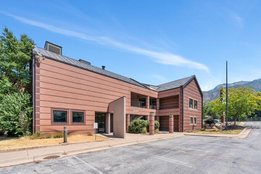 3625 Harrison Blvd, Ogden, UT à louer - Photo du bâtiment - Image 3 de 44