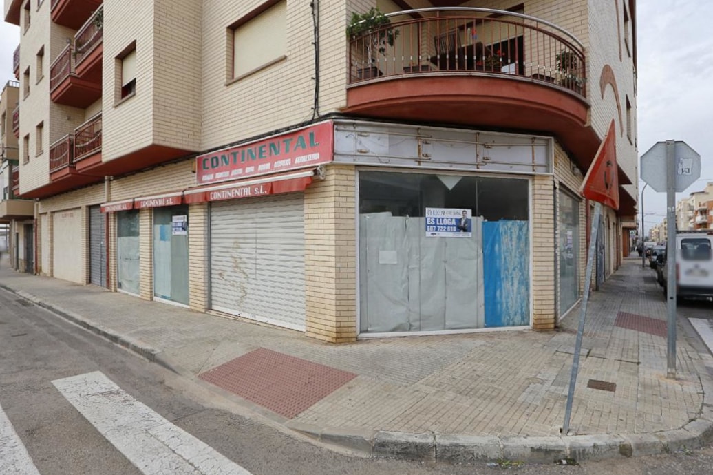 Retail in Alcanar, Tarragona for lease Interior Photo- Image 1 of 2