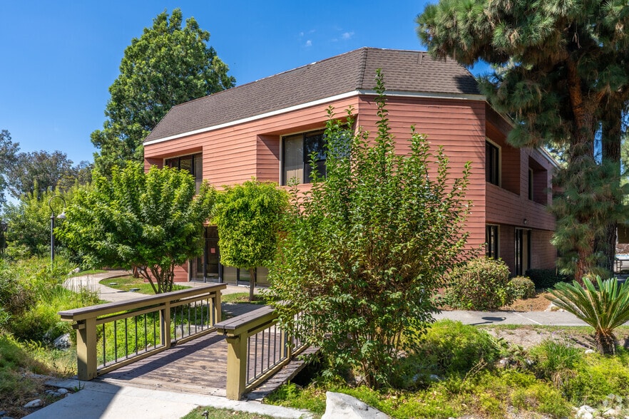 3220 Rosemead Blvd, El Monte, CA for sale - Primary Photo - Image 1 of 3