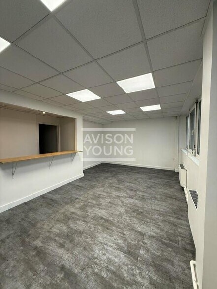Flex in Louvres for sale - Interior Photo - Image 3 of 9