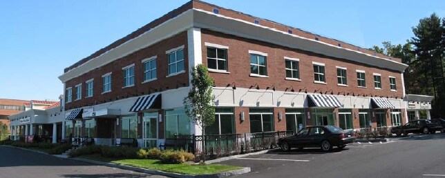 Plus de détails pour 154 Turnpike Rd, Southborough, MA - Commerce de détail à louer