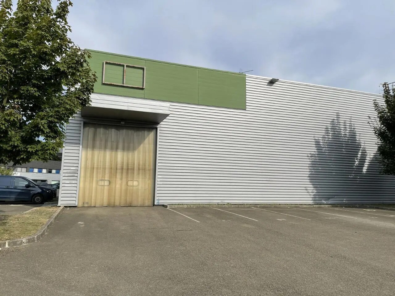 Flex in Saint-Brice-sous-Forêt for lease Building Photo- Image 1 of 11