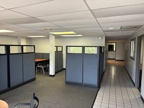 259 S Churton St, Hillsborough, NC for lease Interior Photo- Image 2 of 8