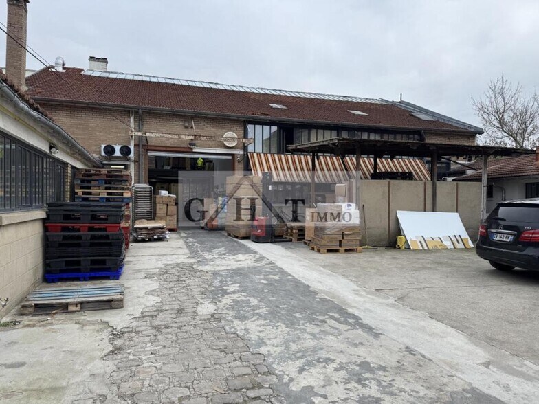 Industrial in Champigny-sur-Marne for sale - Building Photo - Image 2 of 5