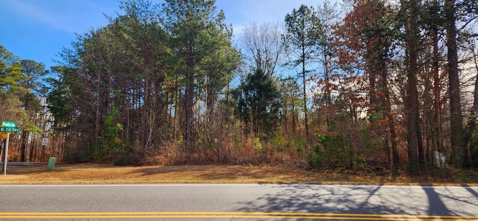 6713 E NC 150 Hwy, Sherrills Ford, NC for sale - Building Photo - Image 1 of 7