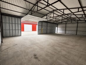 1704 NW 6th St, Oklahoma City, OK for lease Interior Photo- Image 2 of 5