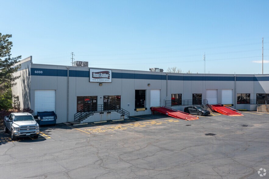 6000 E 49th Ave, Commerce City, CO à louer - Photo du bâtiment - Image 2 de 6