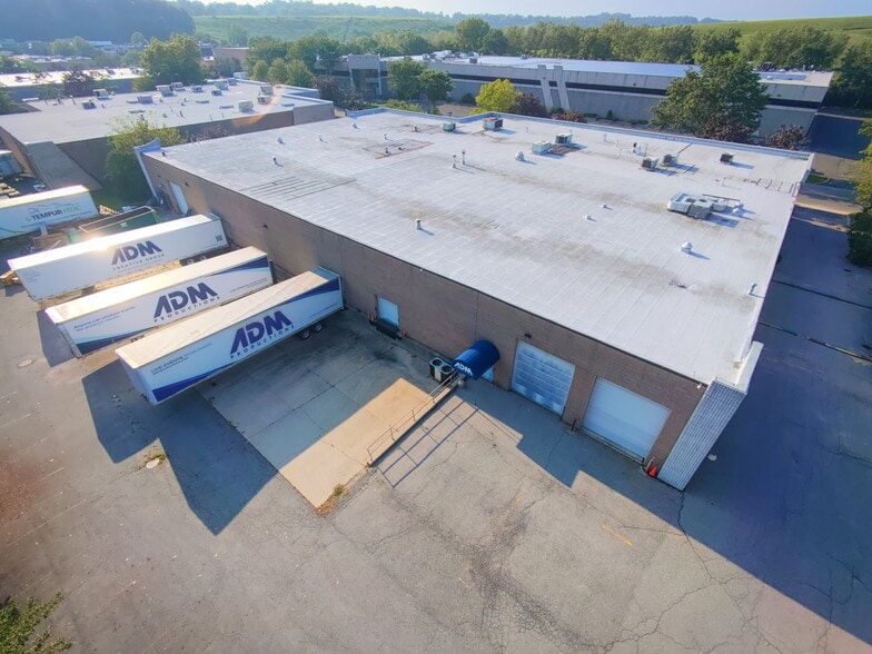 40 Seaview Blvd, Port Washington, NY for lease - Building Photo - Image 3 of 6