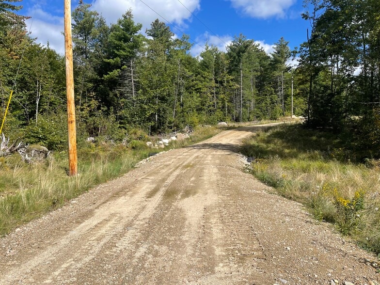 37 Alpine Dr, Porter, ME for sale - Building Photo - Image 2 of 18