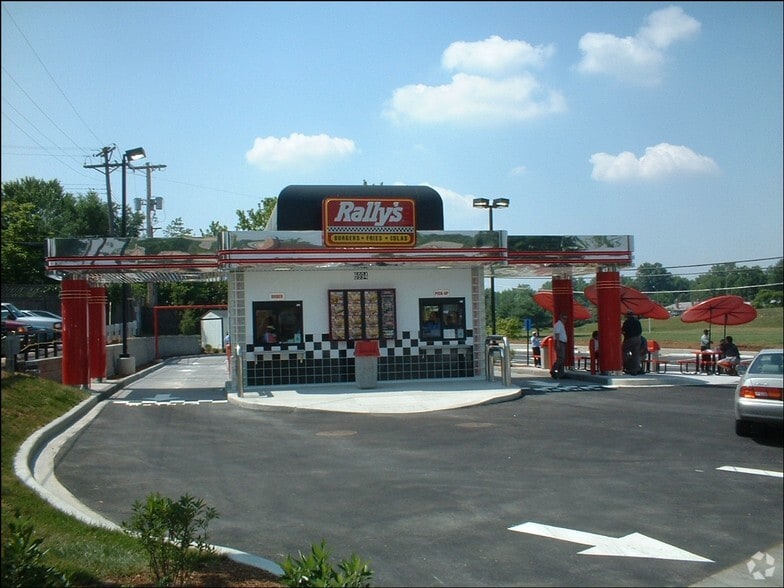 2182 N Hwy 67, Florissant, MO for sale - Building Photo - Image 2 of 5