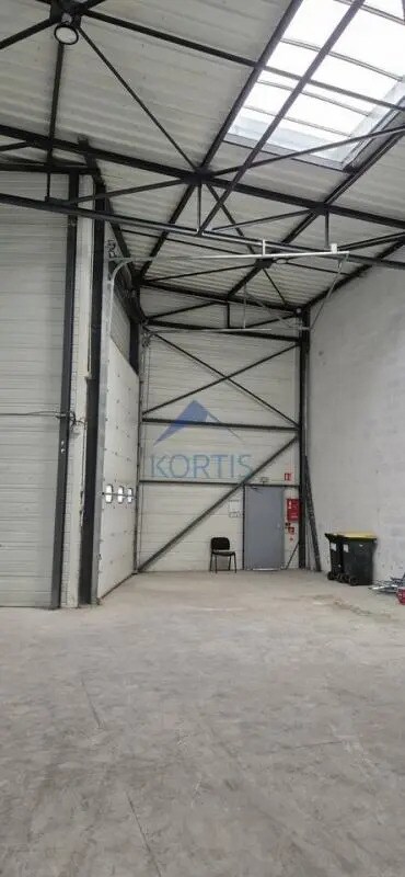 Local d'activités dans Saint-Priest à vendre Photo intérieure- Image 1 de 10