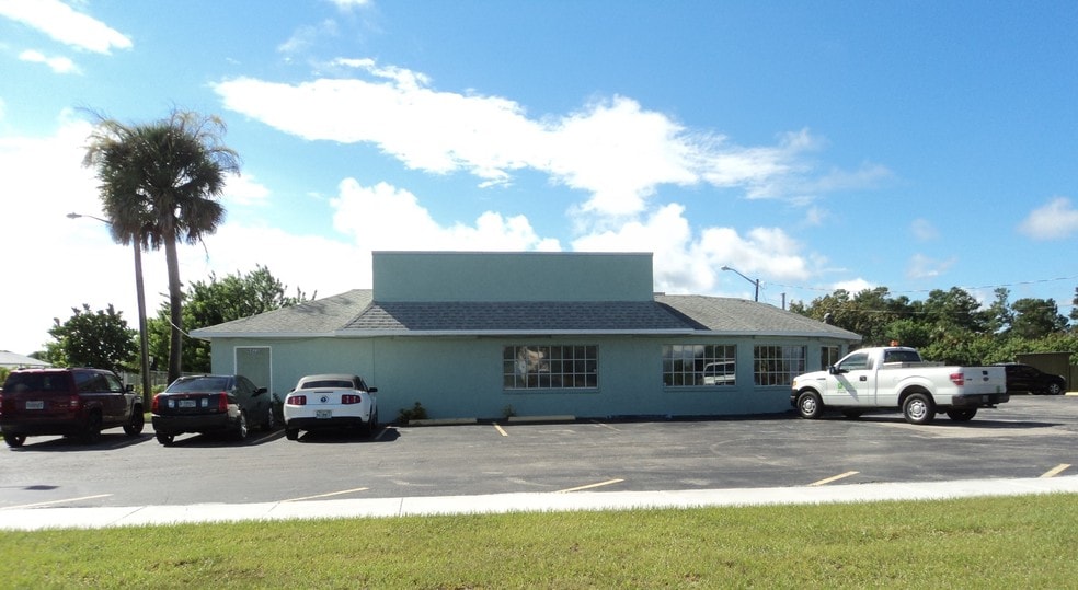 6623 N Us Highway 1, Fort Pierce, FL à vendre - Photo principale - Image 1 de 12