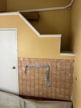 70-03 Myrtle Ave, Glendale, NY à vendre Photo intérieure- Image 1 de 11