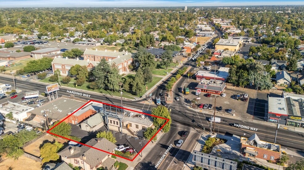 200-220 W Harding portfolio of 3 properties for sale on LoopNet.ca - Building Photo - Image 3 of 11