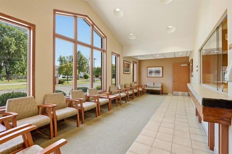 2010 15th St, Bay City, MI for sale - Building Photo - Image 3 of 32