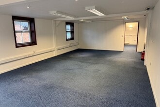 Firgrove Rd, Heathfield for lease Interior Photo- Image 2 of 3