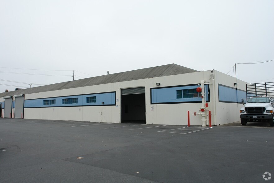 845 W Market St, Salinas, CA à louer - Photo du bâtiment - Image 3 de 3