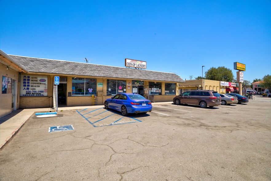 3357-3361 San Gabriel Blvd, Rosemead, CA for lease - Building Photo - Image 3 of 13