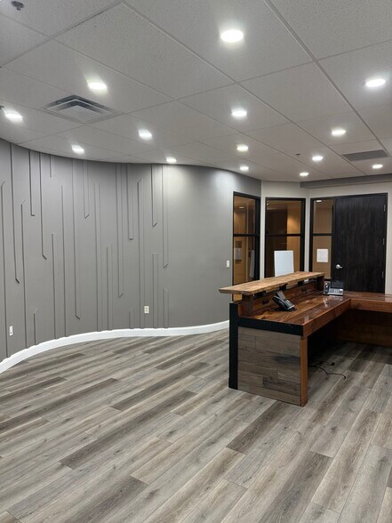 120 E Saint George Blvd, Saint George, UT à louer - Photo du bâtiment - Image 3 de 12