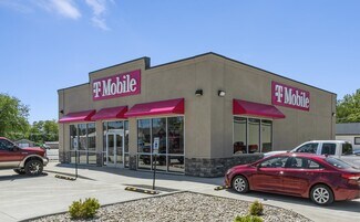 Plus de détails pour 567 12th St, Carlyle, IL - Commerce de détail à vendre