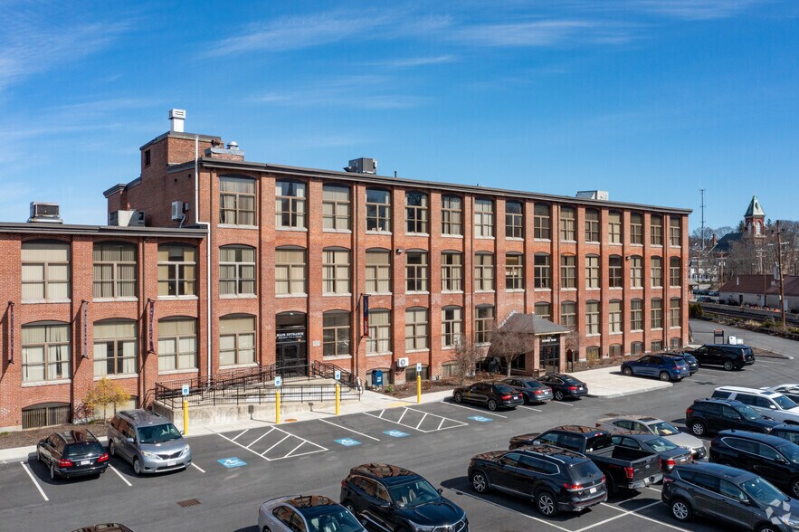 1 Dundee Park Dr, Andover, MA à louer - Photo du bâtiment - Image 2 de 7