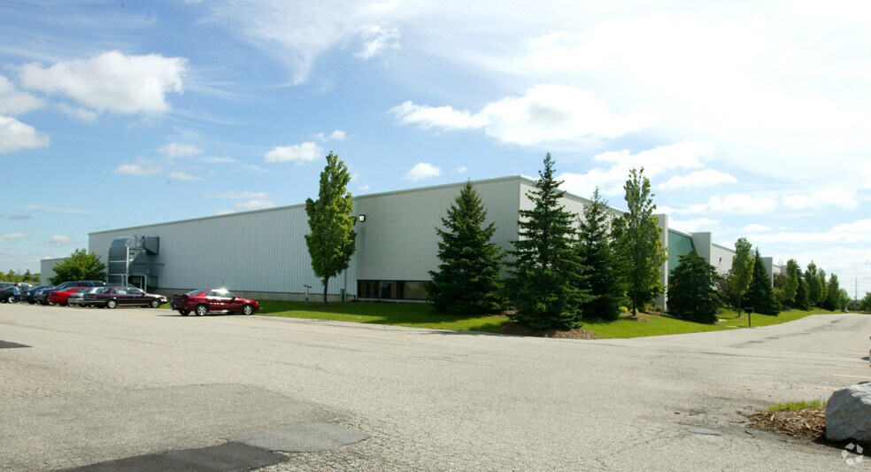 5079 33rd St SE, Grand Rapids, MI à louer - Photo du bâtiment - Image 2 de 7