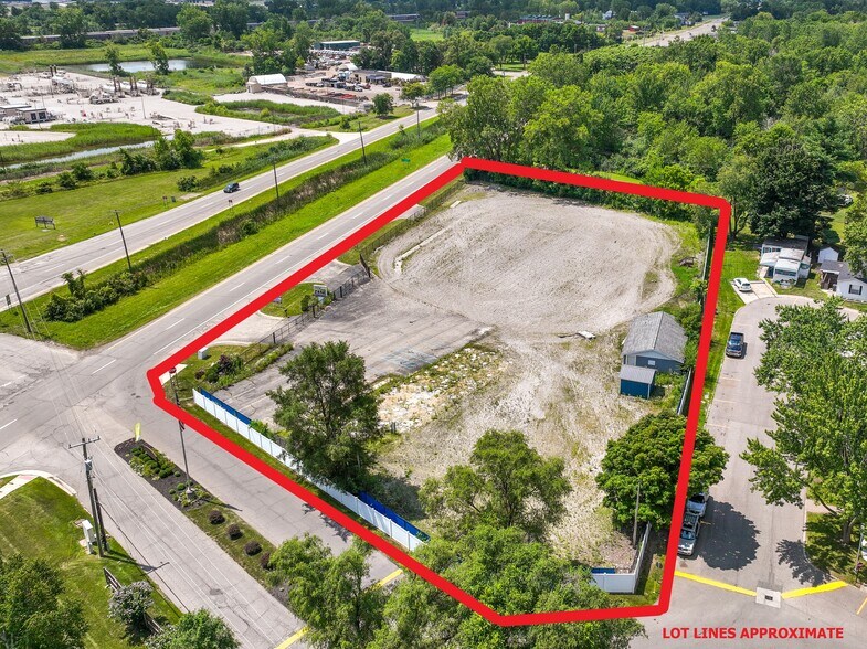 3373 E Michigan Ave, Ypsilanti, MI à vendre - Photo du bâtiment - Image 3 de 12