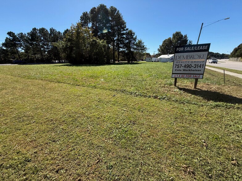 841 Kempsville Rd, Chesapeake, VA à vendre - Photo du bâtiment - Image 1 de 15
