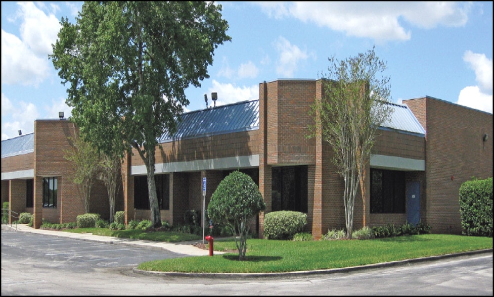 931 S Semoran Blvd, Winter Park, FL for lease - Building Photo - Image 2 of 29