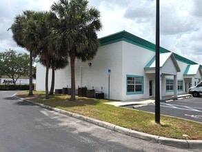 3560 Work Dr, Fort Myers, FL for lease Building Photo- Image 2 of 3